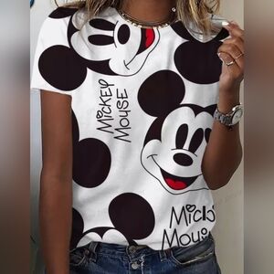 * Mickey Mouse Womens Fashion Short Sleeves Causal T-shirt White and Black Sz M
